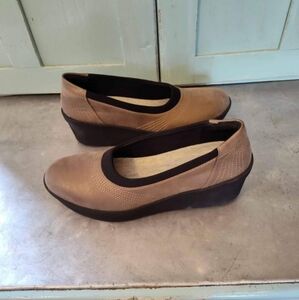 CLOUDSTEPPERS By CLARK Bronze Comfy Cushion Wedge Heeled Slip-on Shoes• …